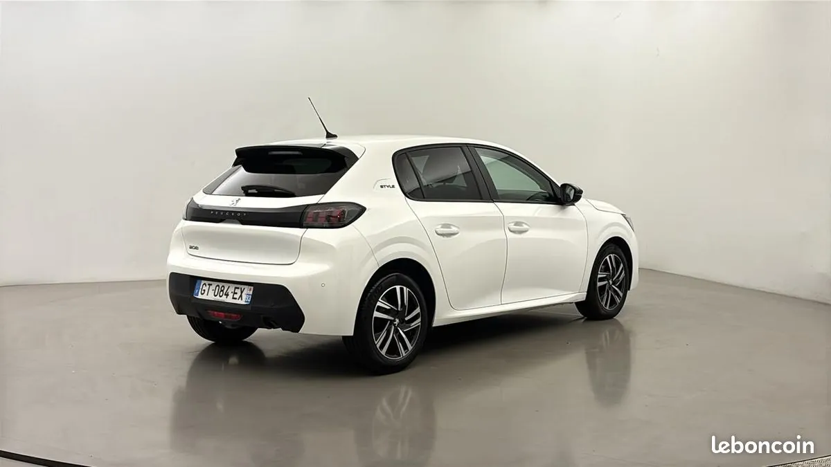 Peugeot 208 2023 photo 4
