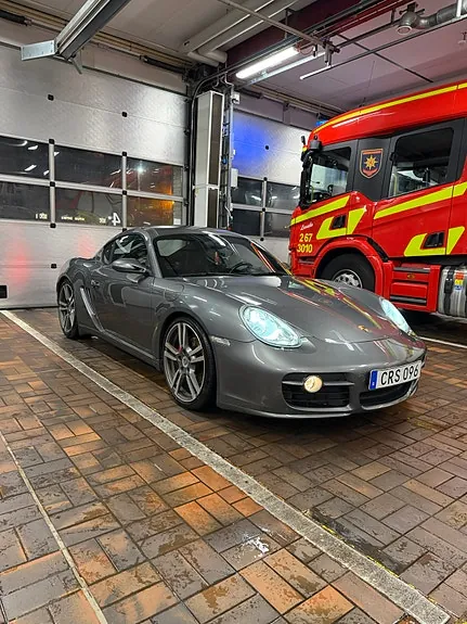 Porsche Cayman 2007 photo 2
