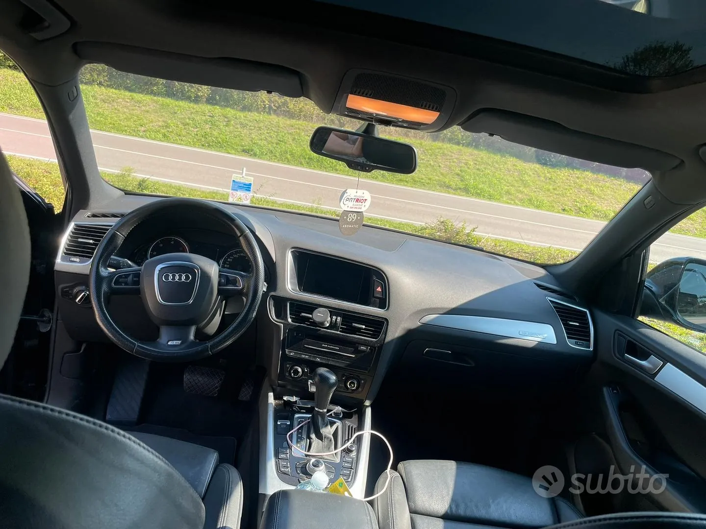 Audi Q5 2010 photo 5