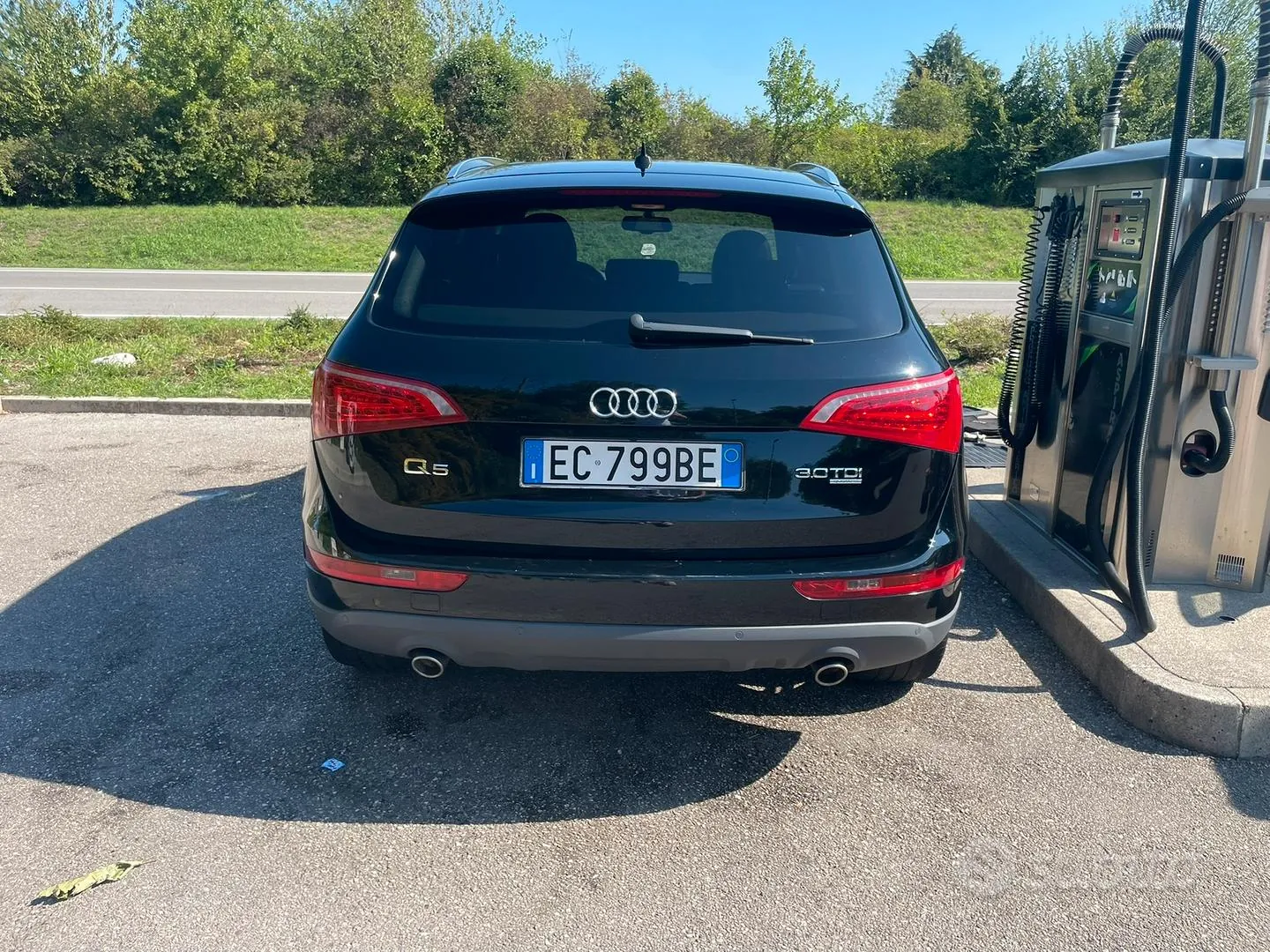 Audi Q5 2010 photo 2