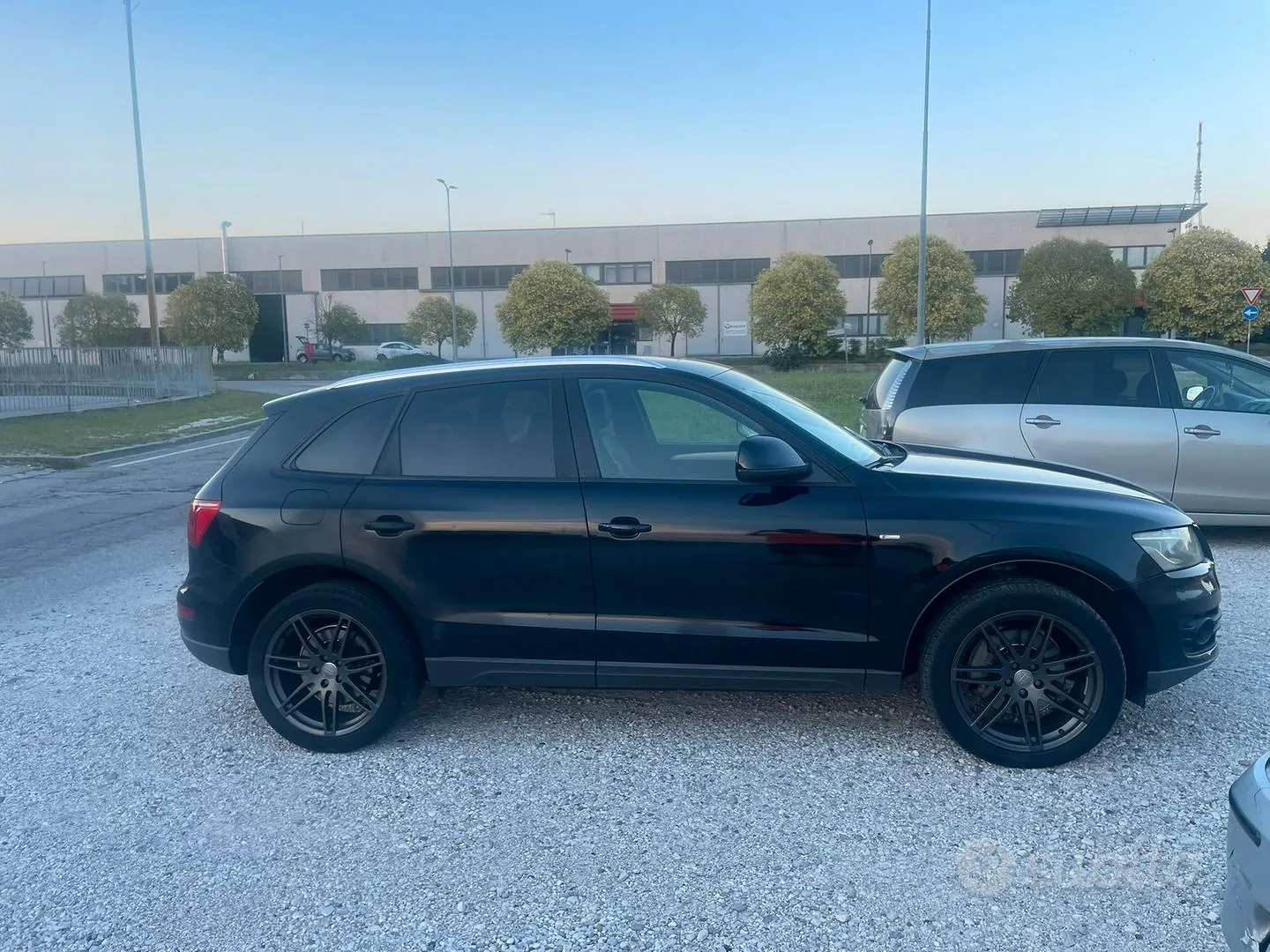 Audi Q5 2010 photo 4
