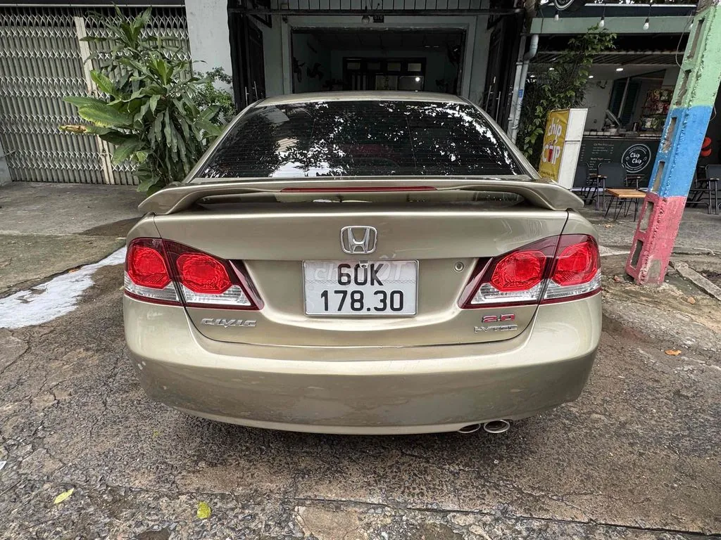 Honda Civic 2010 photo 4