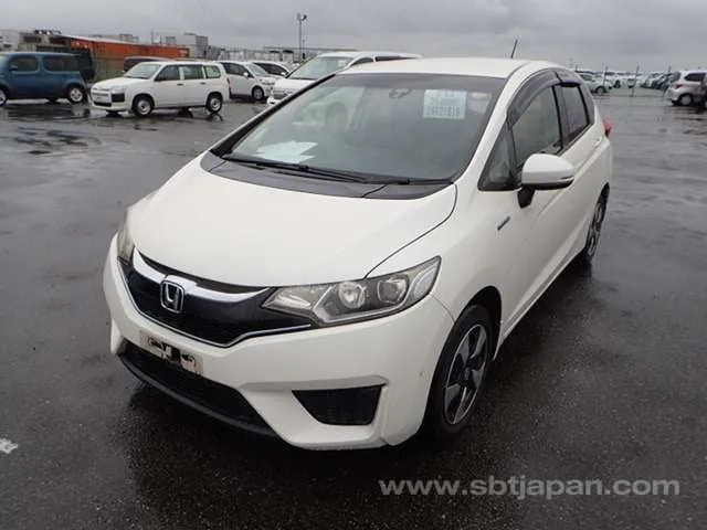 Honda Fit 2015 photo 2