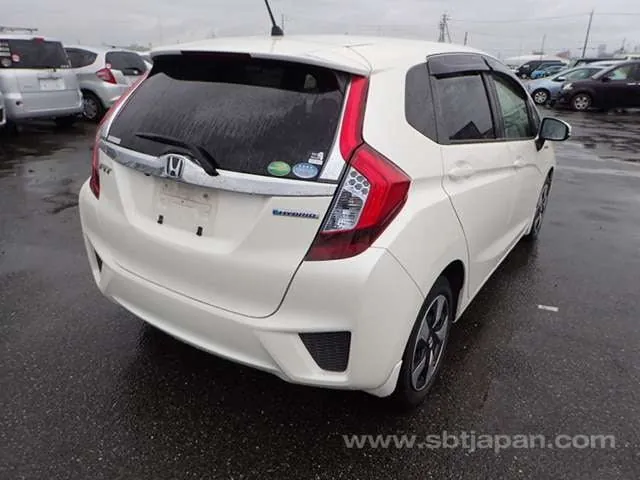 Honda Fit 2015 photo 4