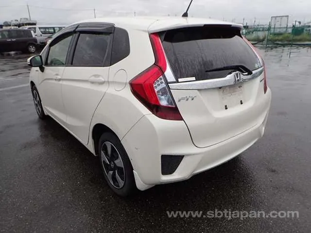 Honda Fit 2015 photo 3