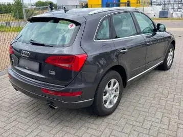 Audi Q5 2015 photo 2