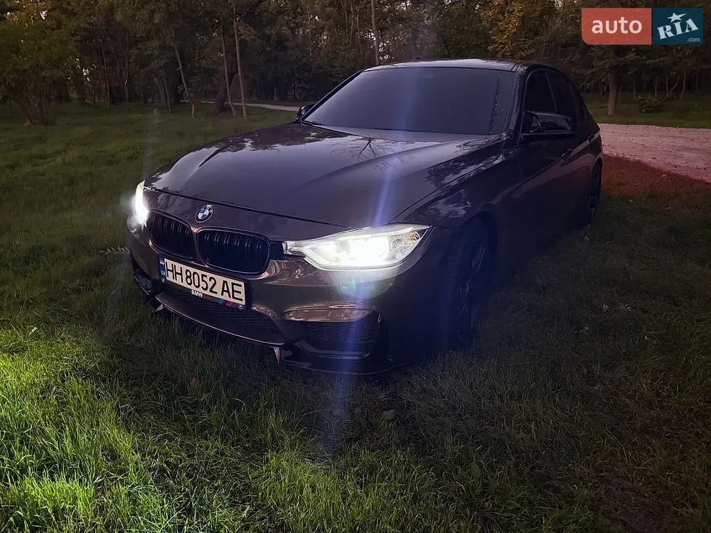 BMW 3 Series 2014 photo 2