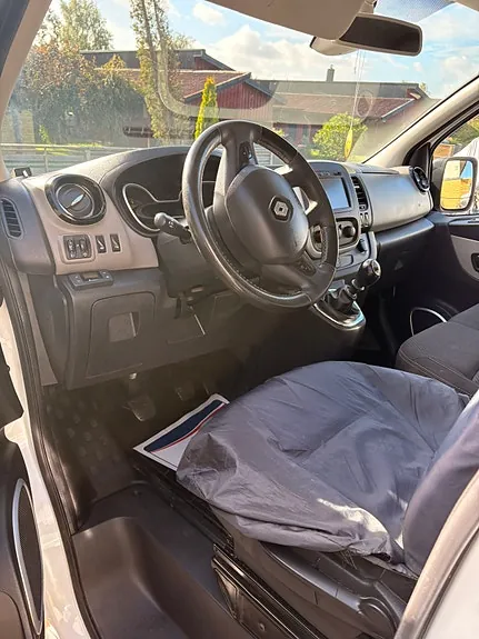 Renault Trafic 2015 photo 4