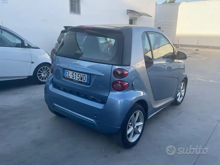 Smart Fortwo 2012 photo 4