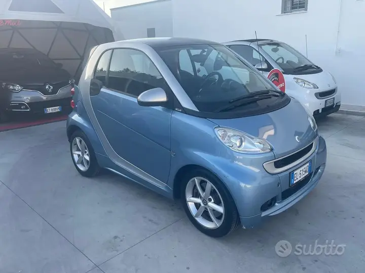 Smart Fortwo 2012 photo 2