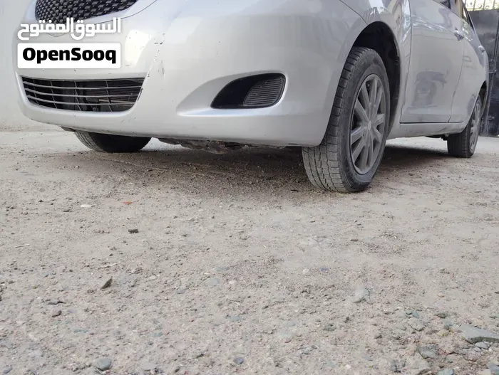 Toyota Belta 2009 photo 3
