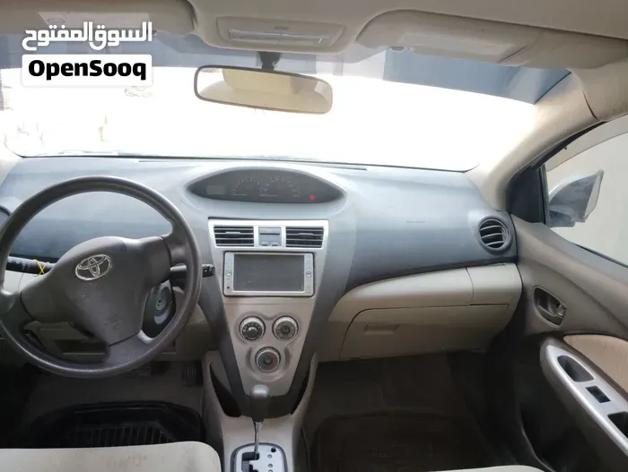Toyota Belta 2009 photo 4