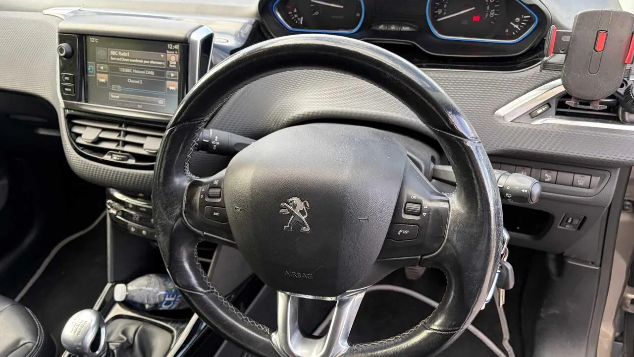 Peugeot 2008 2016 photo 5