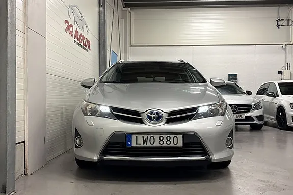 Toyota Auris 2015 photo 3