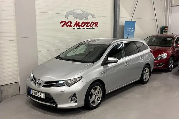 Toyota Auris 2015 photo 2