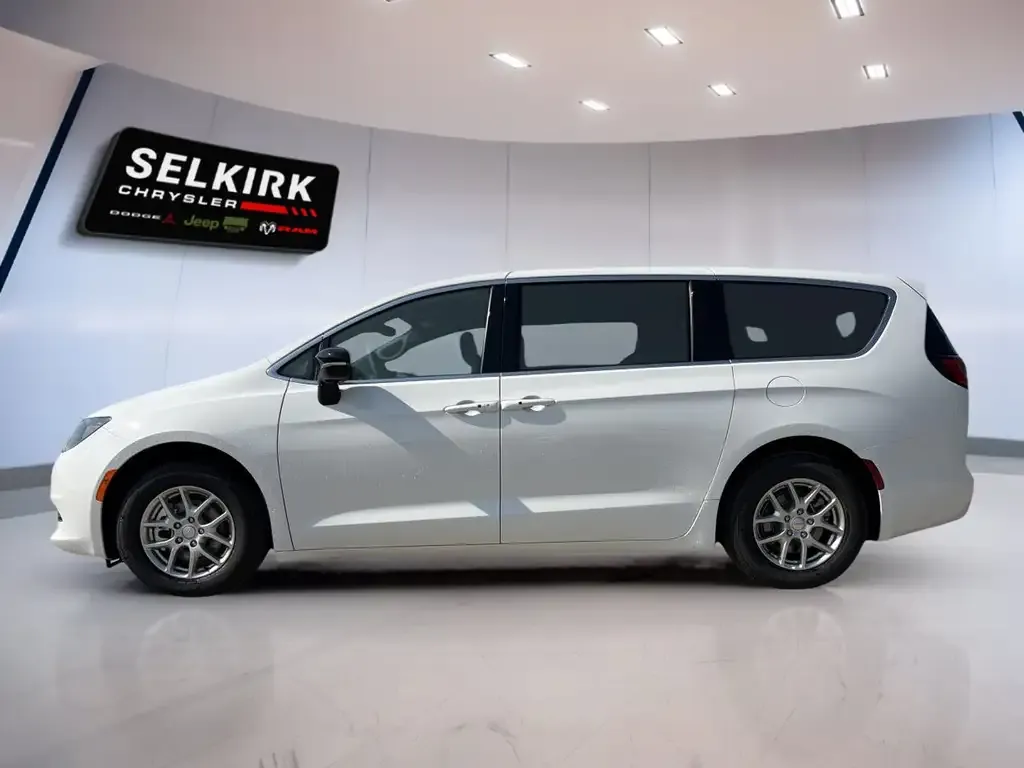 Chrysler Grand Caravan 2027 photo 3