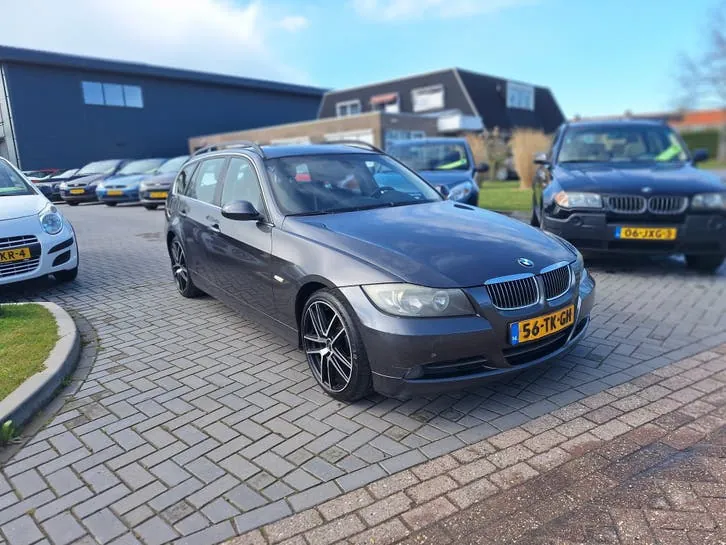 BMW 3-Serie 2006 photo 2