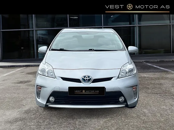 Toyota Prius 2013 photo 2