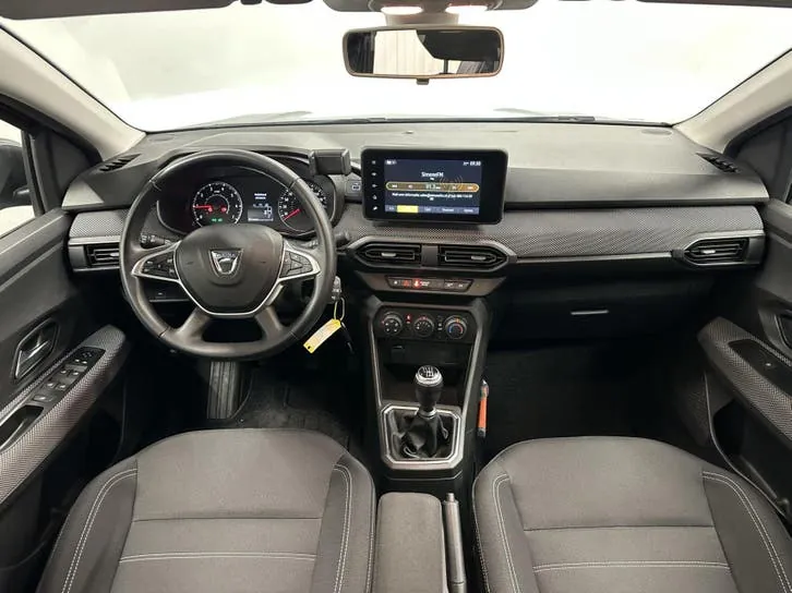 Dacia Sandero 2021 photo 2