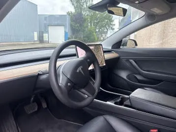 Tesla Model 3 2019 photo 3