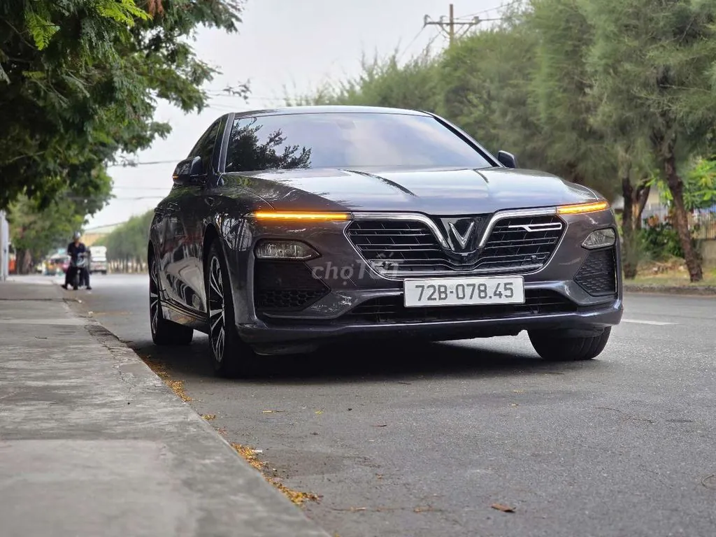Vinfast Lux A2.0