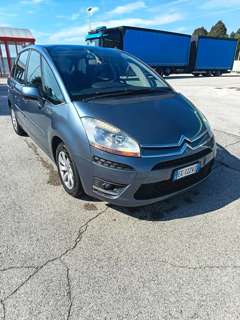 Citroen C4 Grand Picasso 2011 photo 3