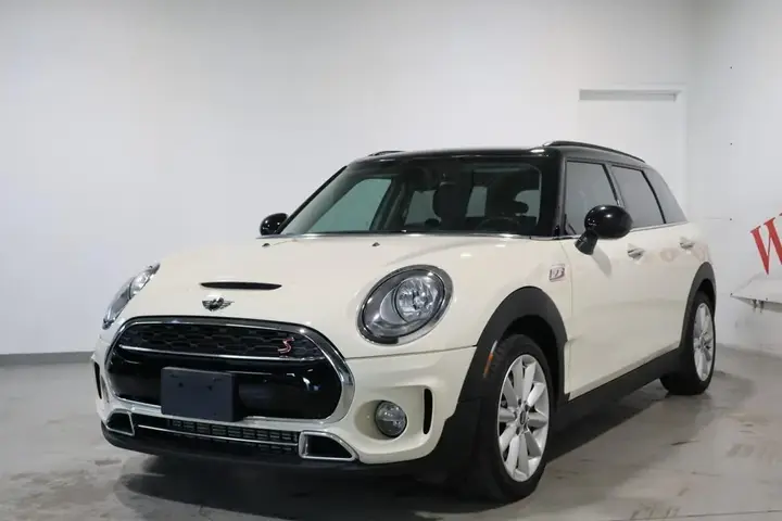Mini Cooper Clubman 2016 photo 2