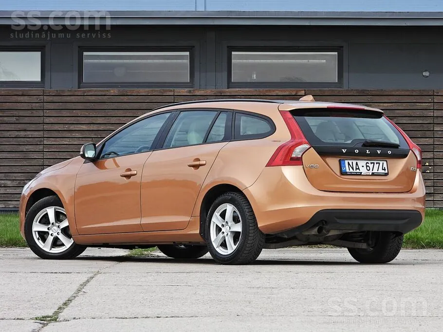 Volvo V60 2011 photo 5