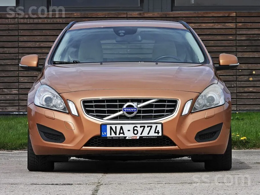 Volvo V60 2011 photo 2