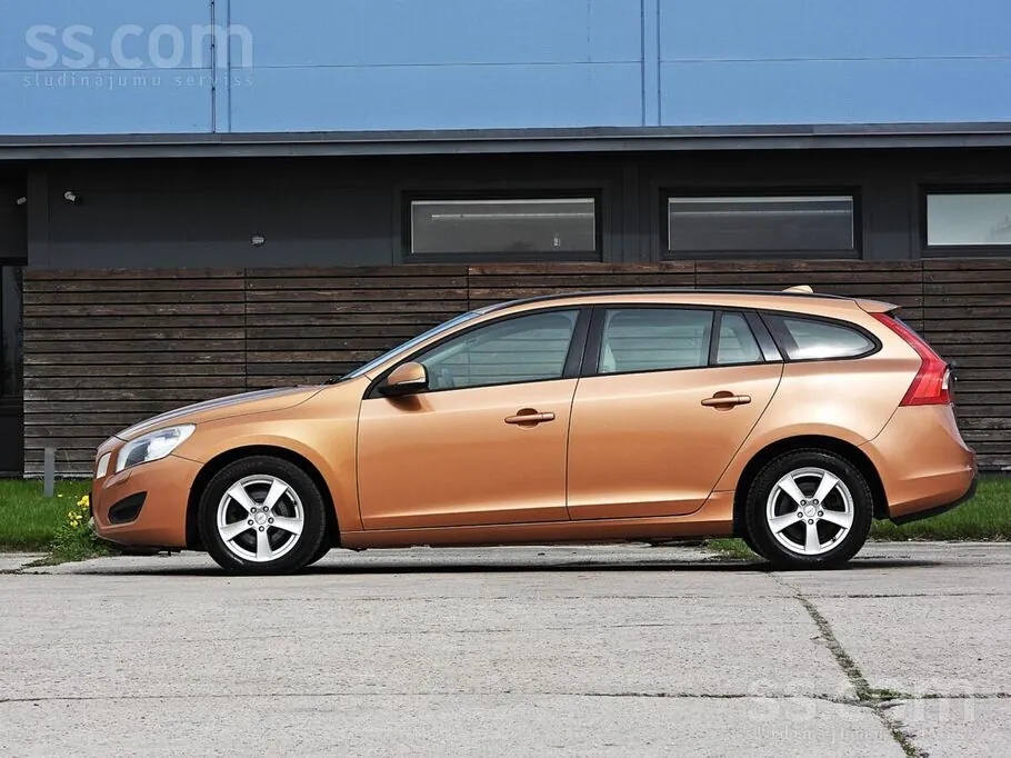 Volvo V60 2011 photo 4