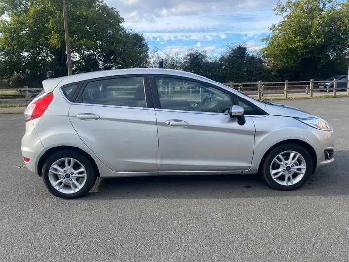 Ford Fiesta 2016 photo 4