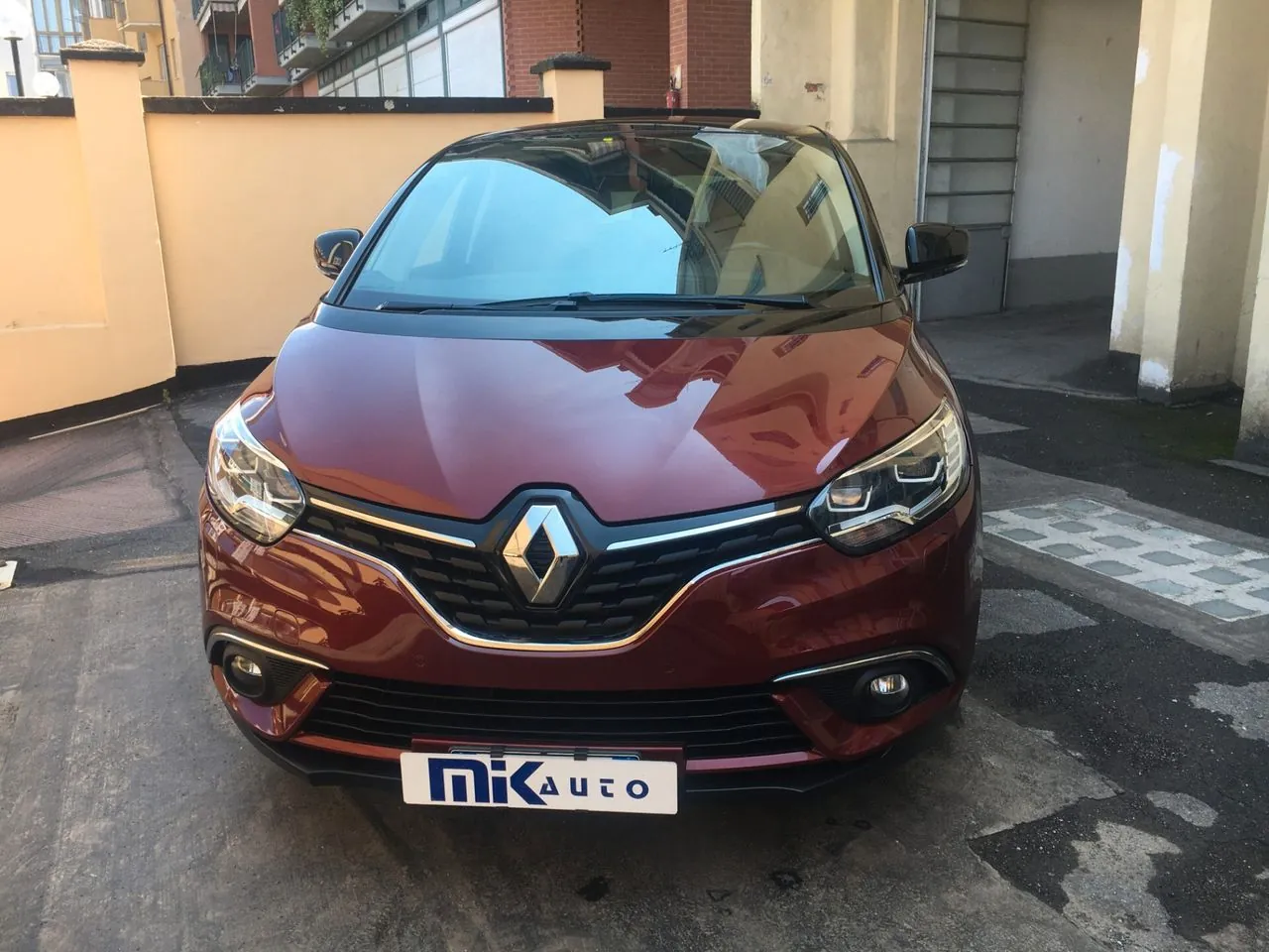 Renault Scenic 2017 photo 2