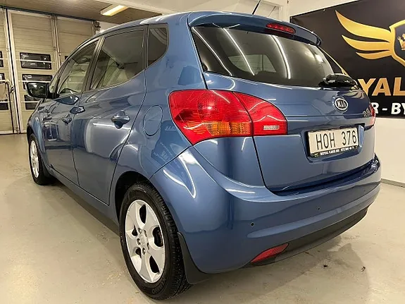Kia Venga 2012 photo 5