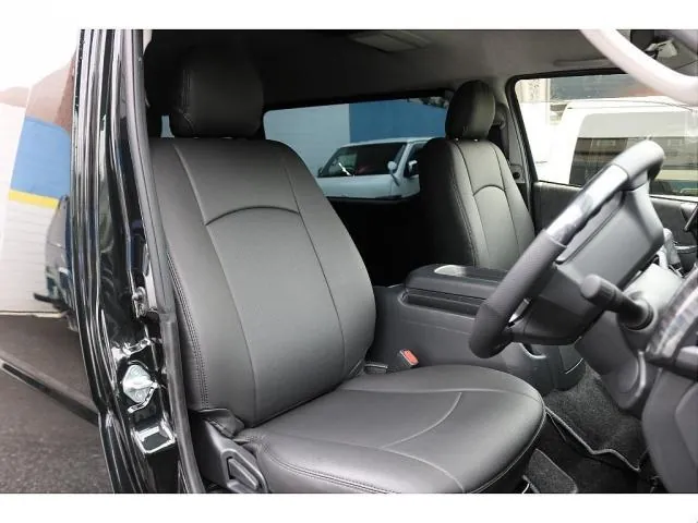 Toyota Hiace Wagon 2025 photo 3