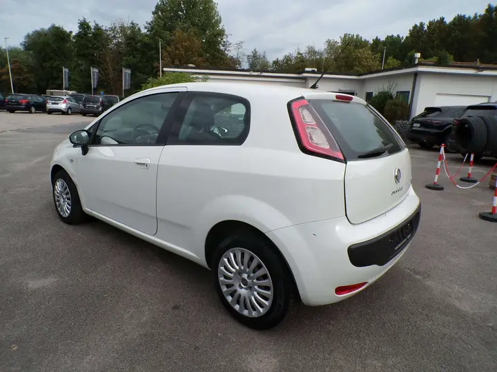 Fiat Punto Evo 2010 photo 4