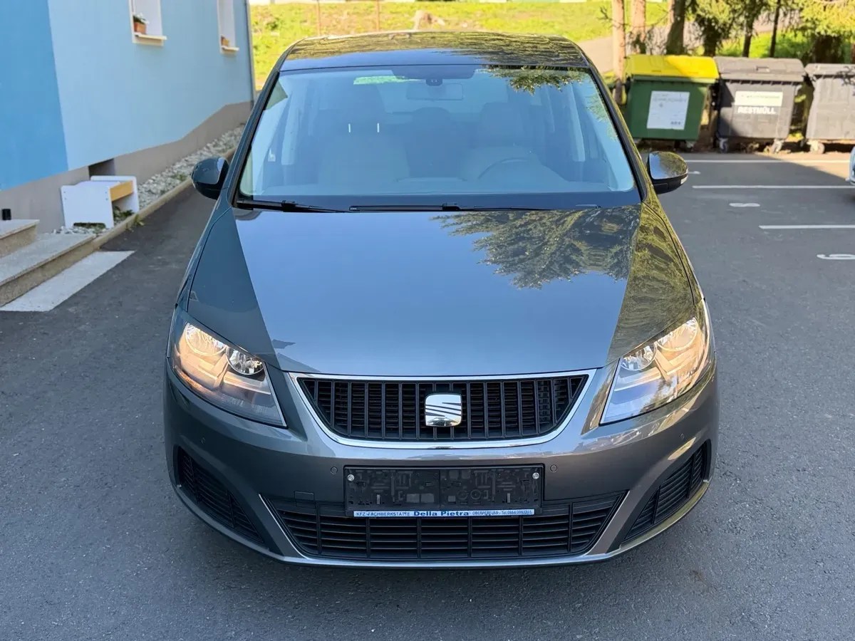 Seat Alhambra 2012 photo 3