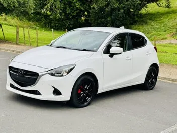 Mazda Demio 2017 photo 5