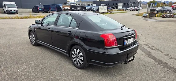 Toyota Avensis 2005 photo 3