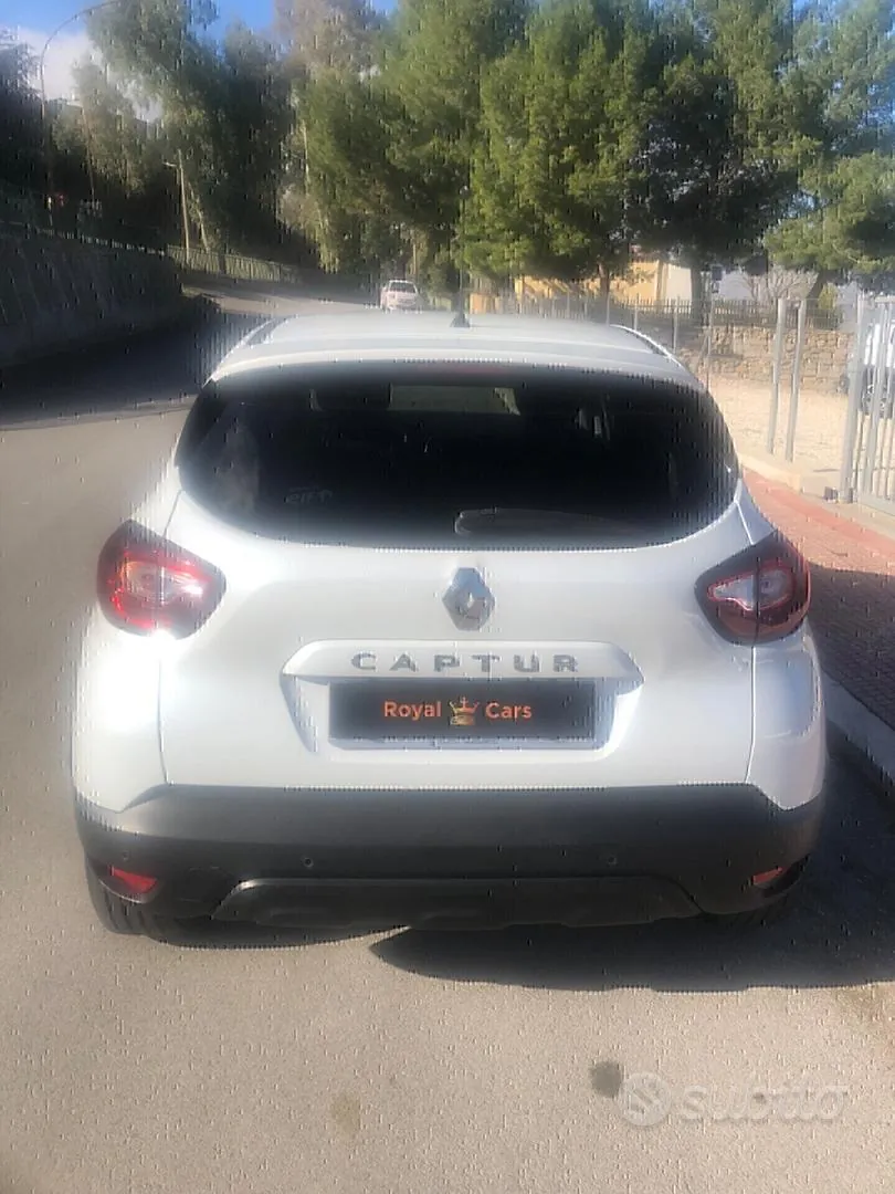 Renault Captur 2019 photo 2