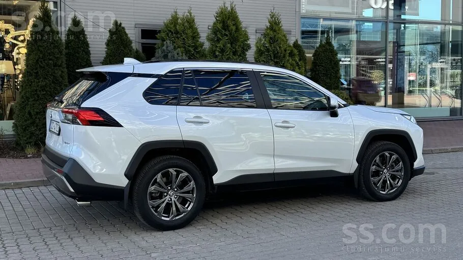 Toyota Rav4 2025 photo 2