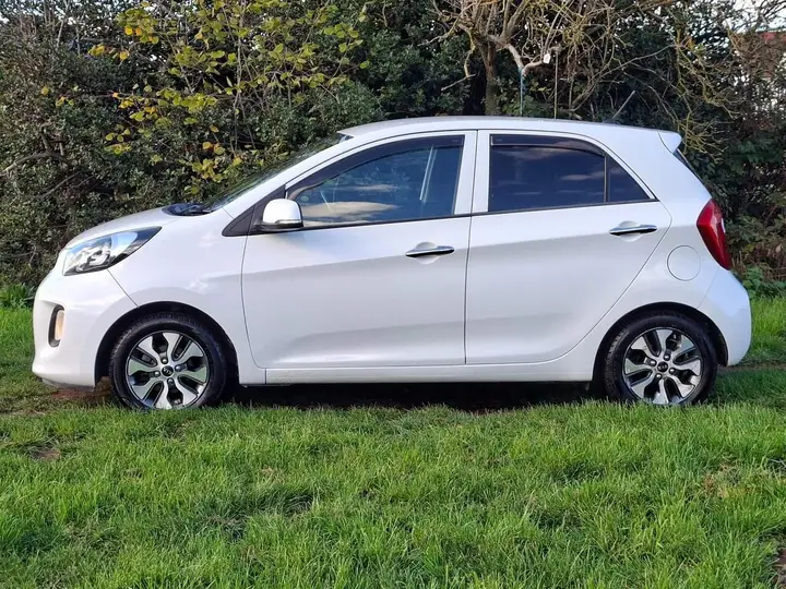Kia Picanto 2015 photo 4