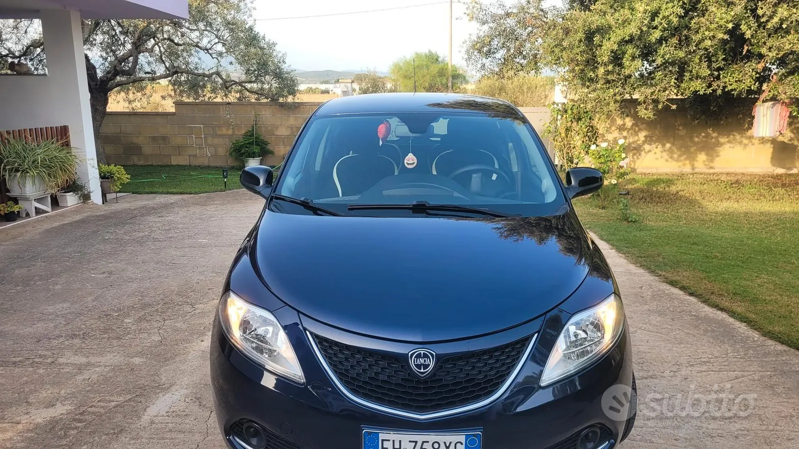 Lancia Ypsilon 2017 photo 2