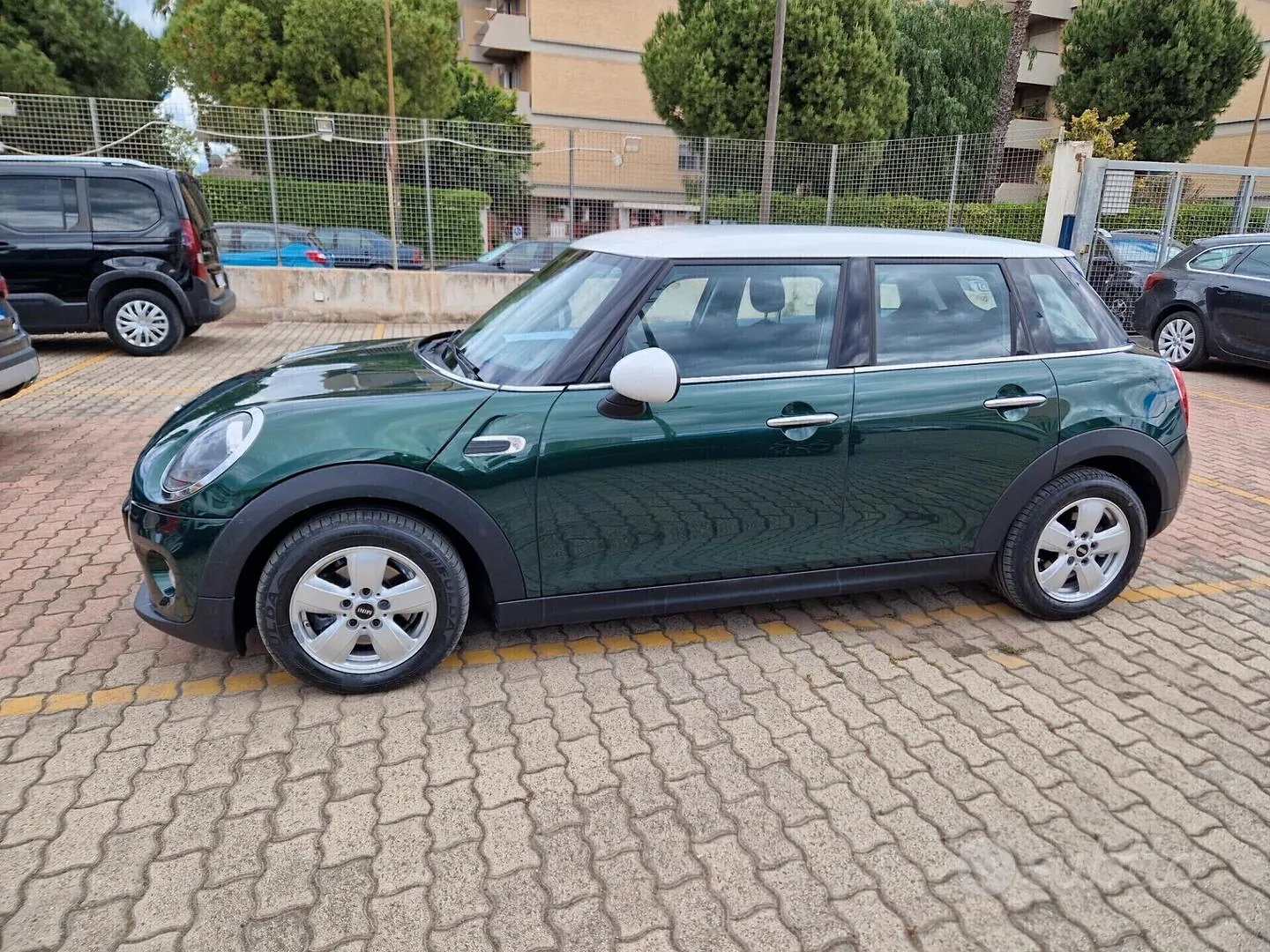 Mini Mini 1.5 Cooper D Business 2018 photo 4