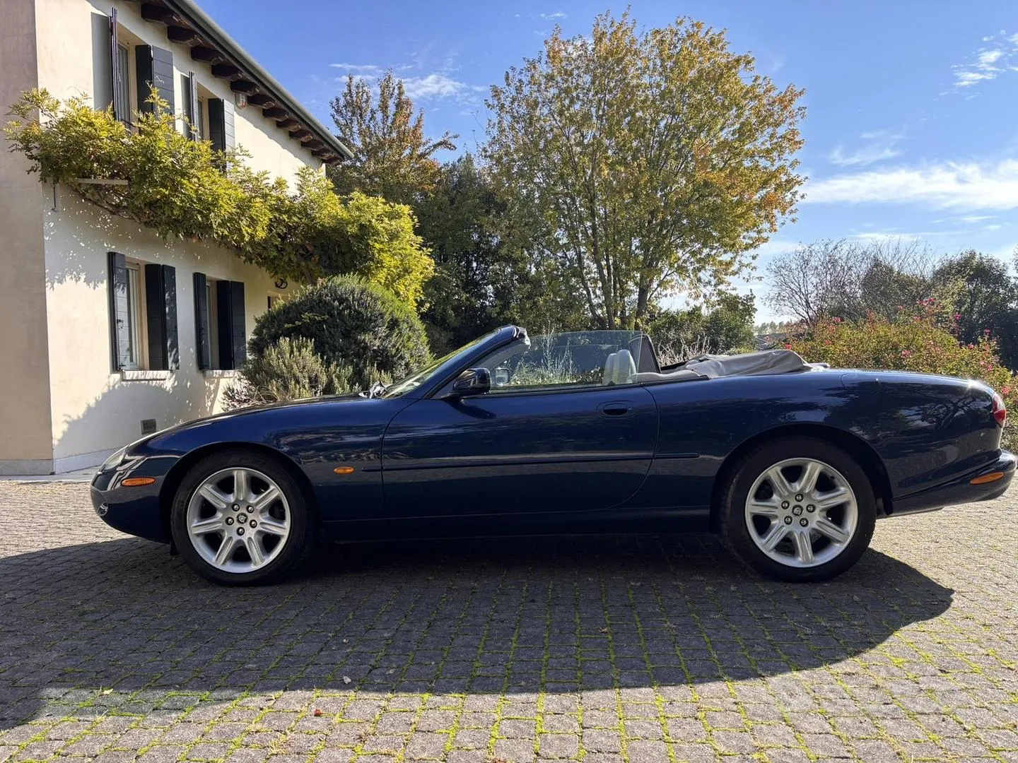 Jaguar Xk8 1997 photo 3