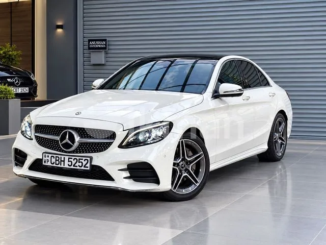 Mercedes-Benz C200 2018 photo 2