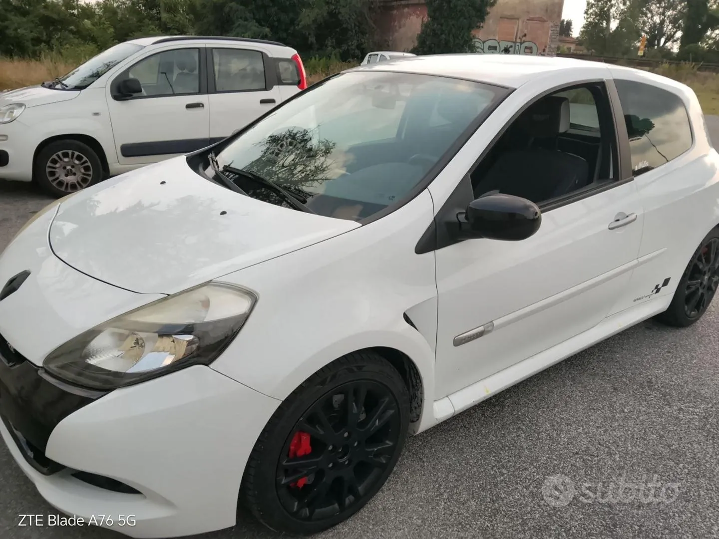 Renault Clio 2012 photo 5