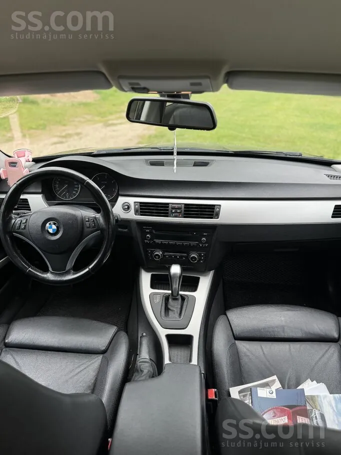 BMW 320D 2011 photo 5
