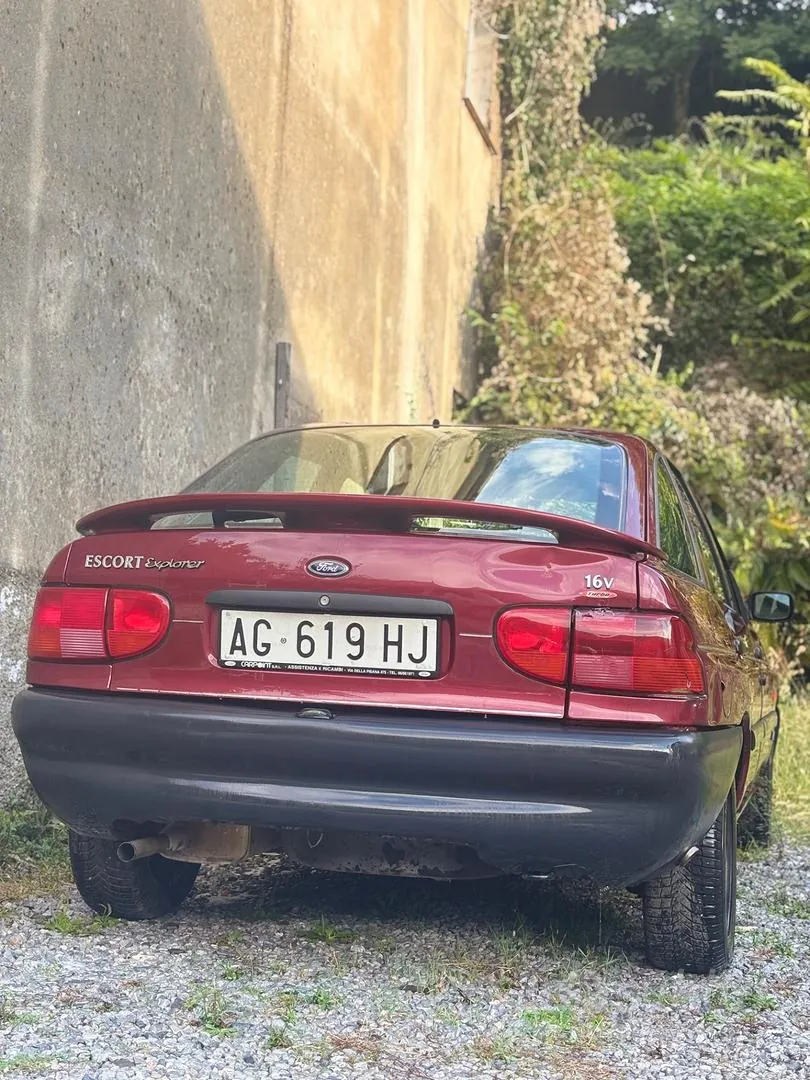 Ford Escort 1995 photo 2