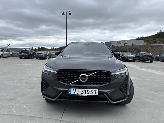 Volvo Xc60 2023 photo 2