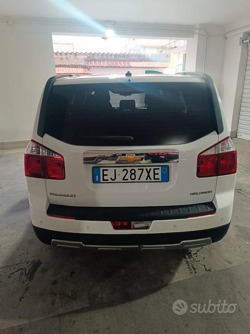 Chevrolet Orlando 2011 photo 3